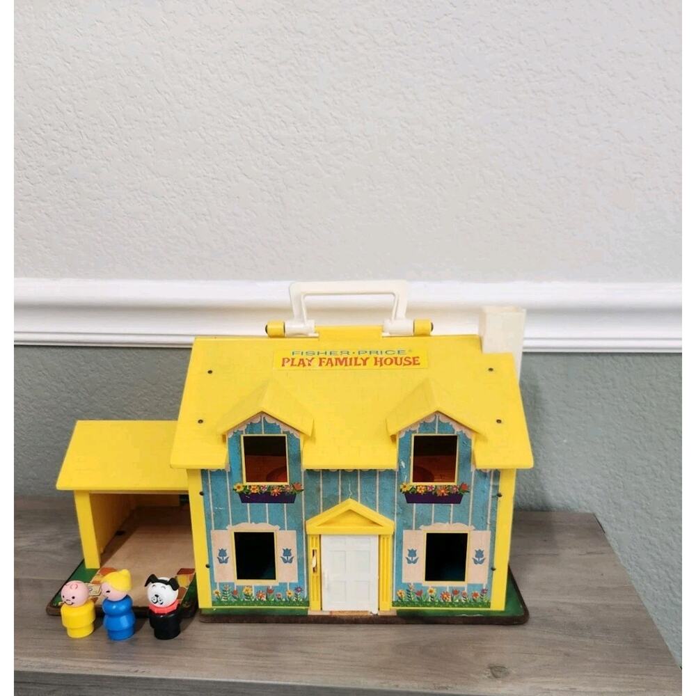 Fisher Price Vintage Little People Play Family Yellow House 1969, 3 Figures